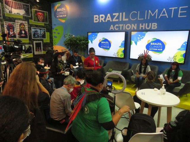 Fastenaktion Anlass an einer Klimakonferenz COP26 in Glasgow mit indigenen Gemeinschaften aus Brasilien.